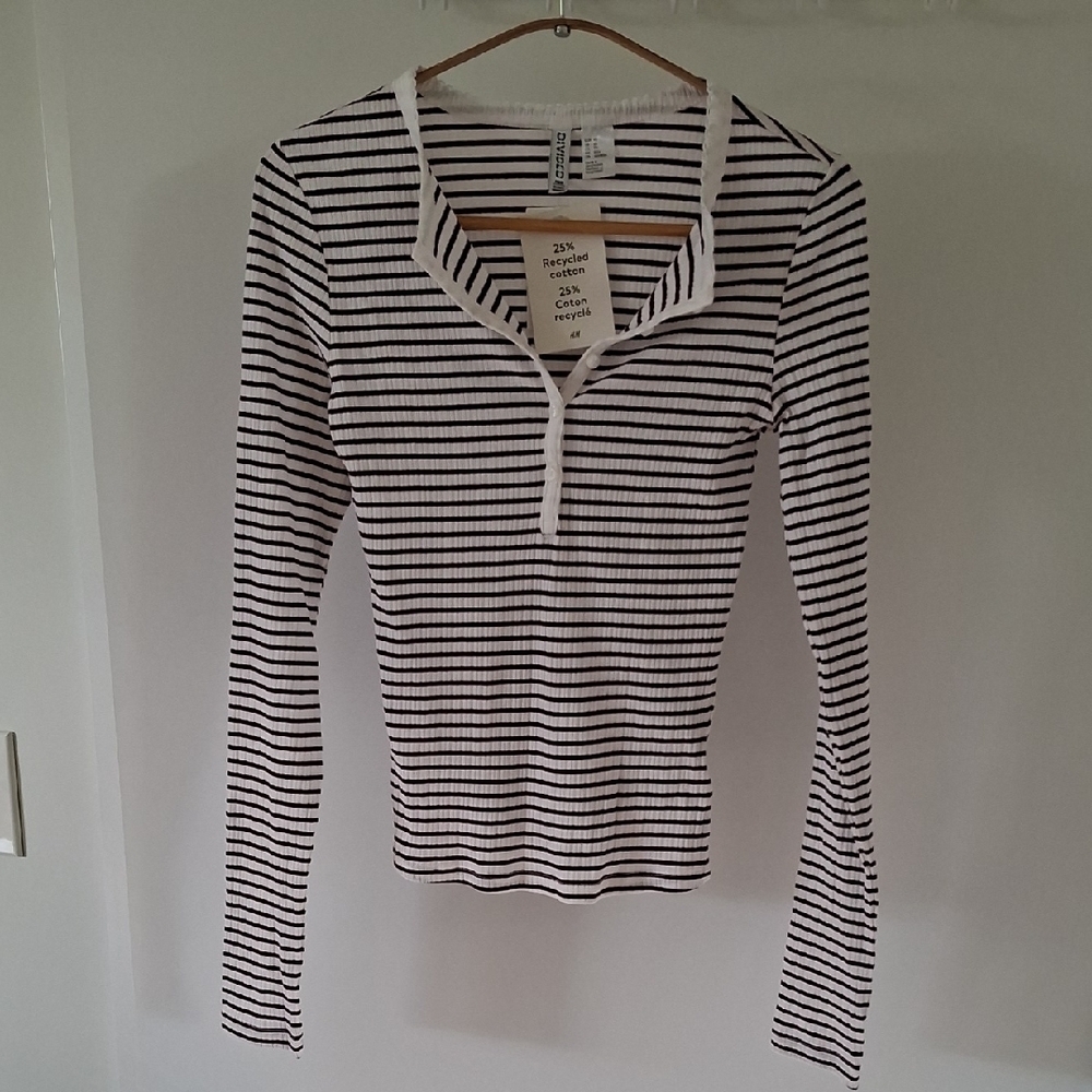 NWT H&M Chocolate Brown & White Striped Long Sleeve Henley Top (Size XS)